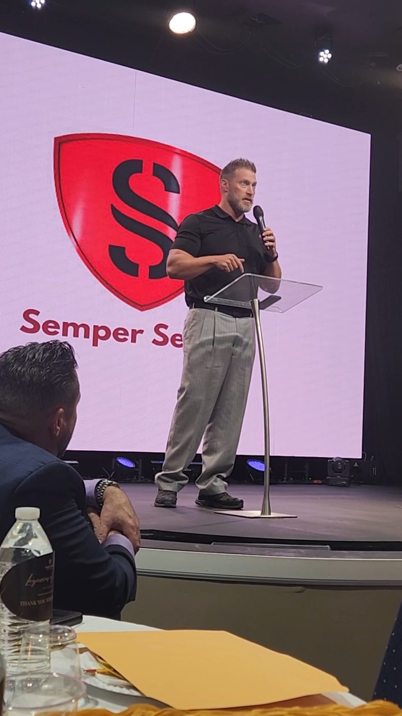 Semper Secure COO Mark Averell speaking at the Hope House for Our Families banquet