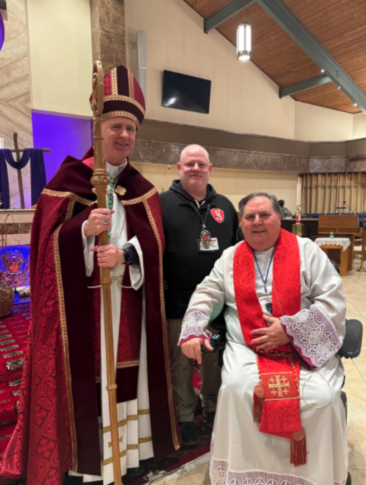 Semper Secure officer protecting clergy during a church service